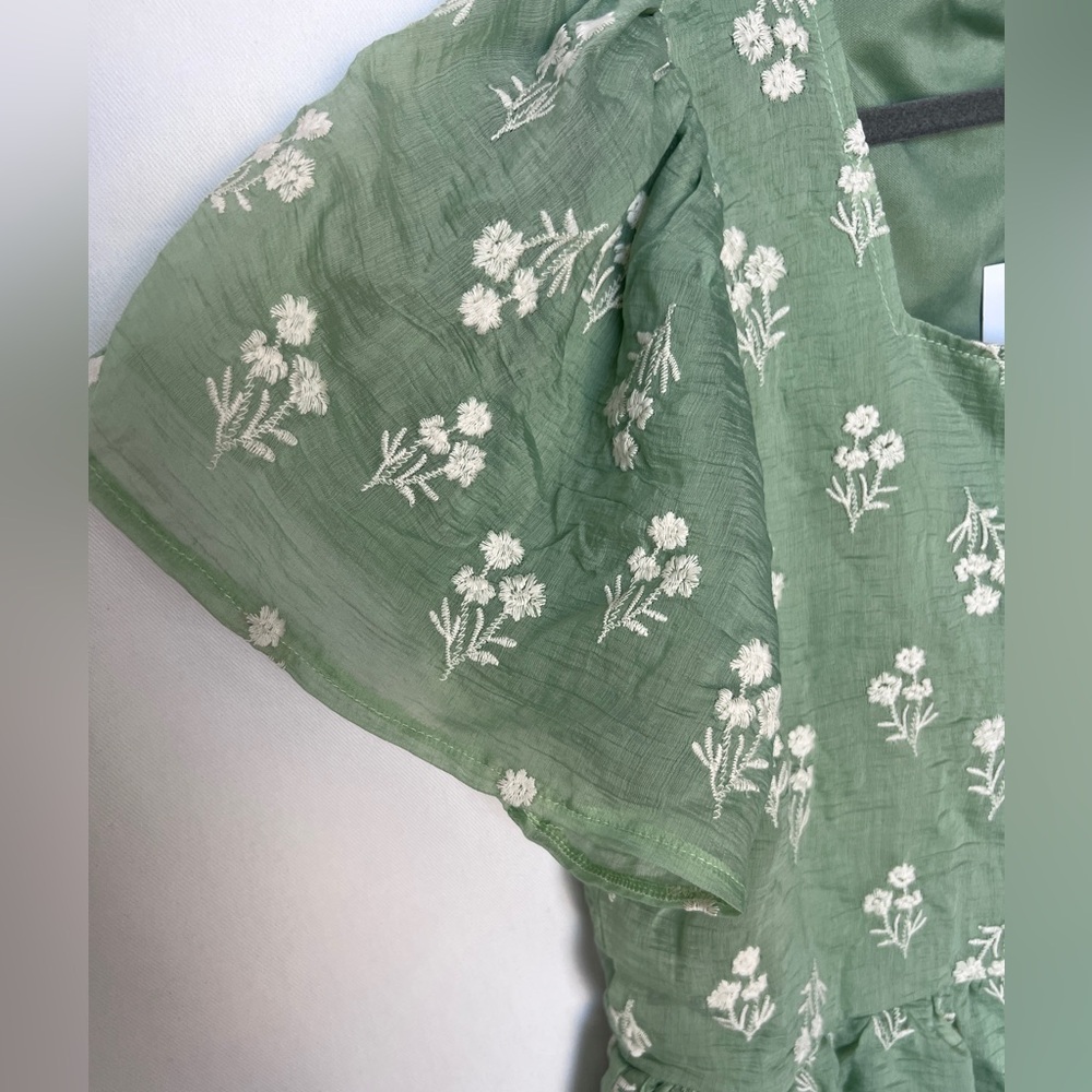 Polagram Sage Floral Blouse NWT 1XL - Picture 3 of 10
